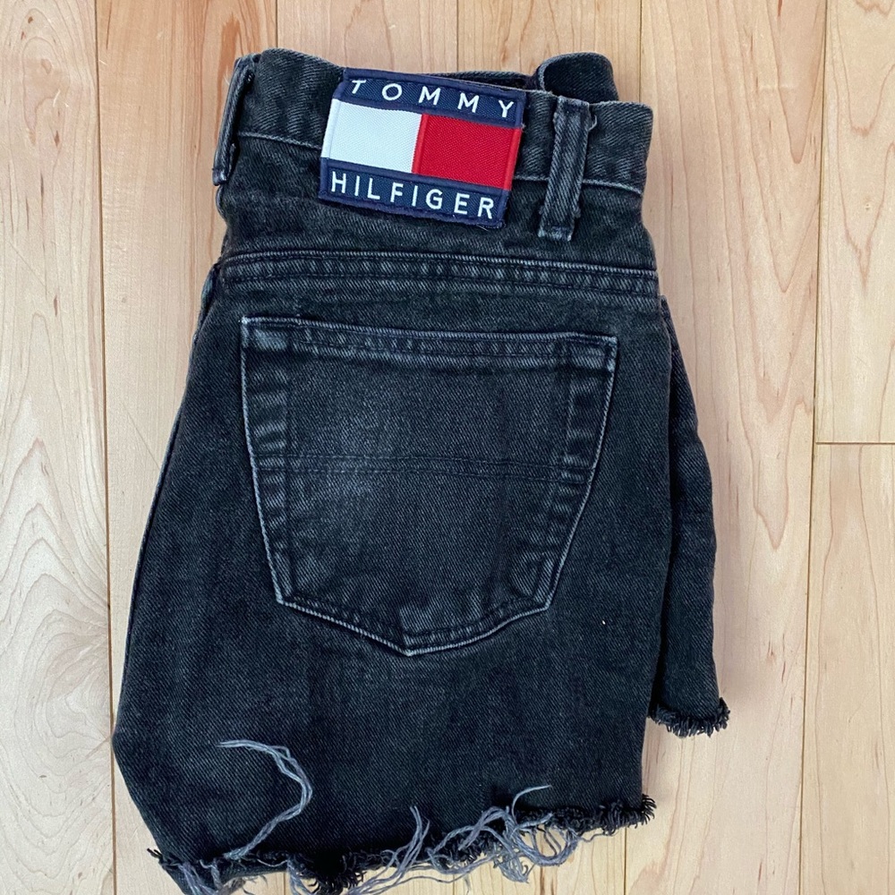 Tommy Hilfiger high rise vintage shorts